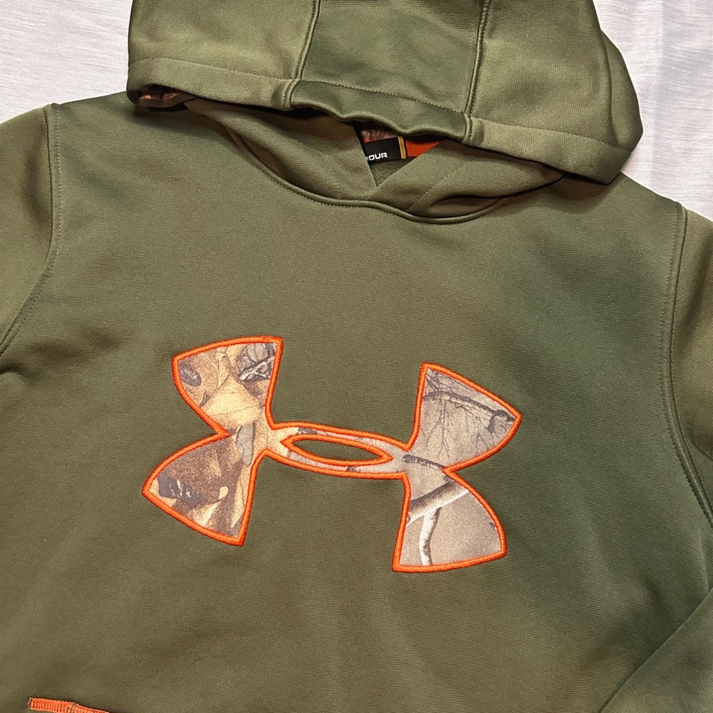 Under Armour Boys Camo Logo Storm Hoodie Size Medium Olive Green Pullover